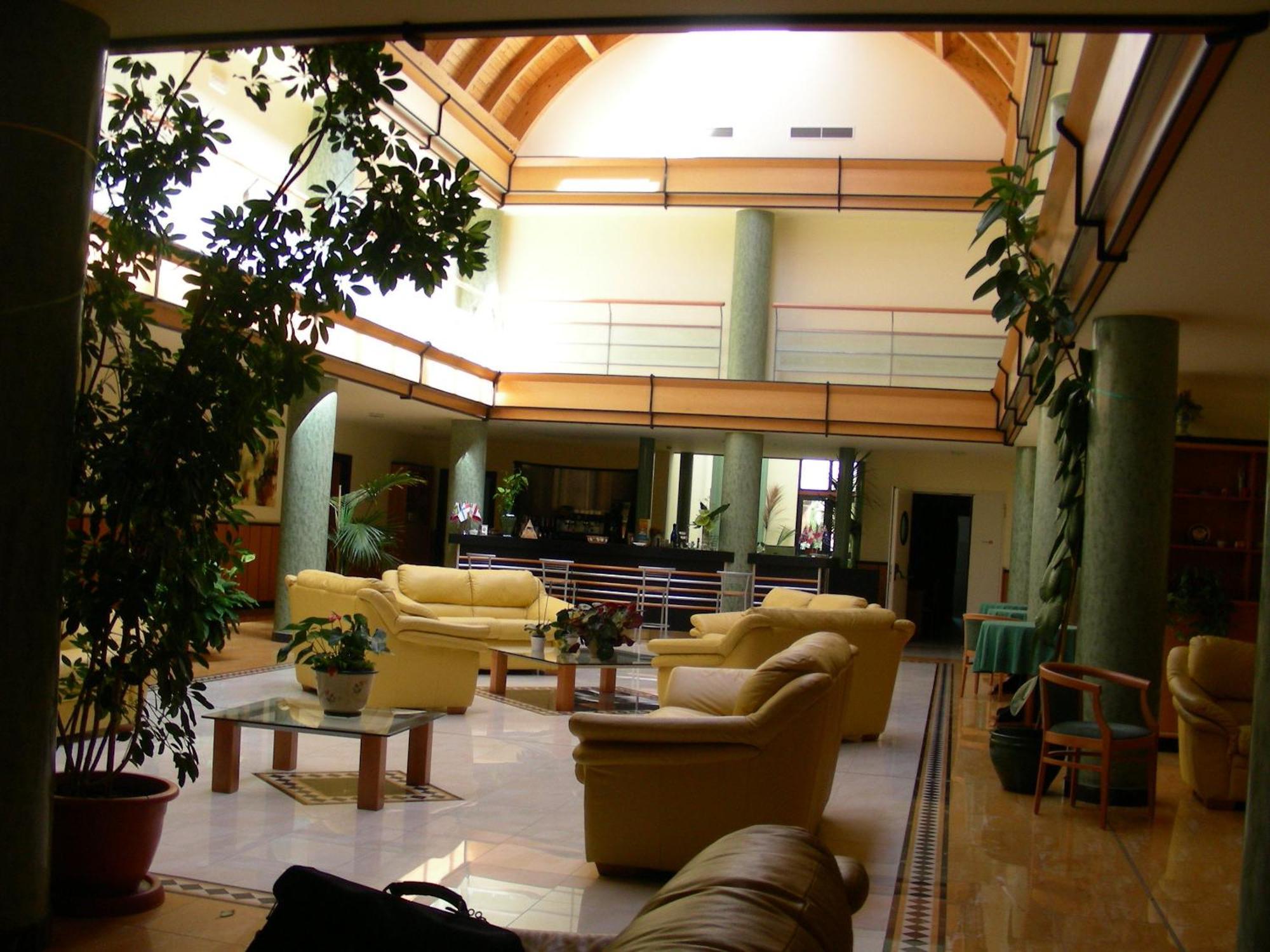 Hotel D.G. Garden Беневенто Экстерьер фото