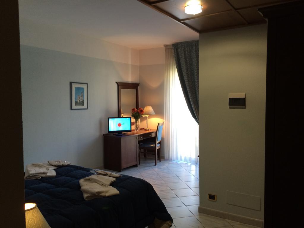Hotel D.G. Garden Беневенто Номер фото